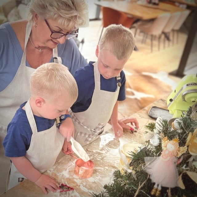 Little Baker's Linen Apron | Christmas Set (Adult & Children's)